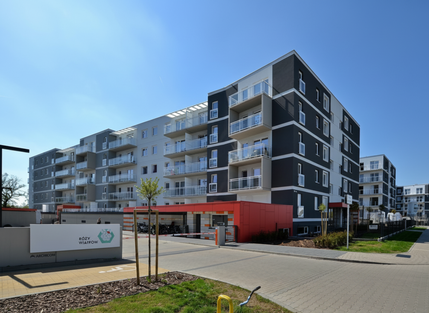 Osiedle Róża Wiatrów Wrocław — HPL niewidoczny montaż